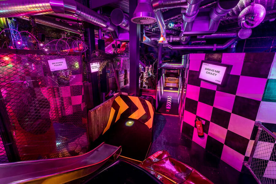 Manchester: Junkyard Golf Club Tickets for 9 or 18 Holes - Booking advice for a smoother visit