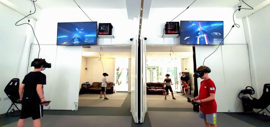 MATRIX VR - Virtual Reality Gaming Experience Session - 1hr - The five-minute tutorial gets you moving