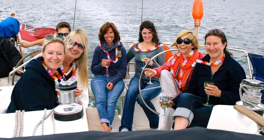 New Forest: Sail with Lunch or Dinner from Lymington - Anchoring off the Isle of Wight for lunch