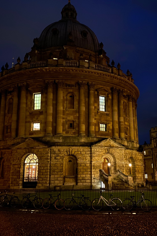 New: Oxford Costumed Ghost Tour In-Character - Oxford’s medieval darkness after sunset