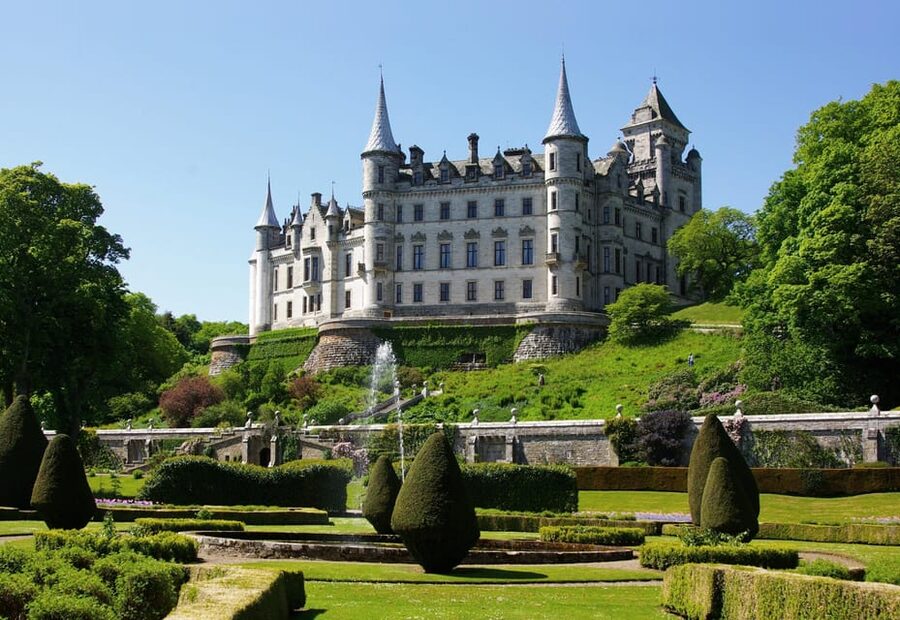 North Highland Tour: Dunrobin Castle, Dornoch, & Much More - Dunrobin Castle sets the tone for the day