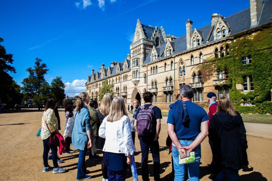 Oxford: 3-Hour Private Tour with Student Guide - Should you book the Oxford student-guided tour?