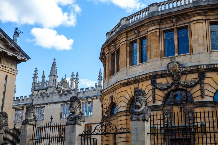 Oxford: 3-Hour Private Tour with Student Guide - Why a student guide changes the Oxford experience