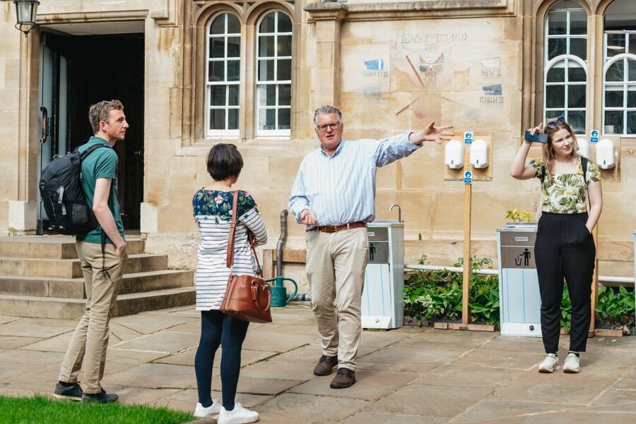 Oxford: City and University Tour, including college entry - What this Oxford walking tour really covers