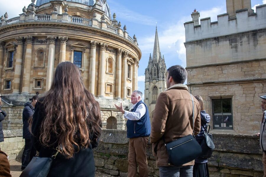 Oxford: City and University Tour, including college entry - Inside one beautiful college