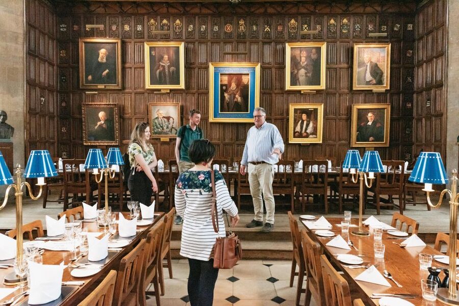 Oxford: City and University Tour, including college entry - The Bodleian Library and the Divinity School