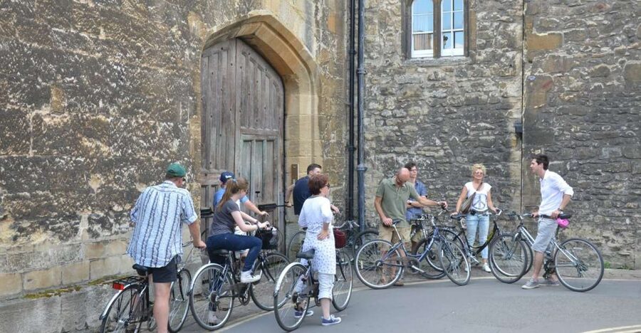 Oxford: City Bike Tour with Student Guide - From city streets to Port Meadow