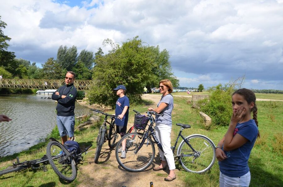 Oxford: City Bike Tour with Student Guide - Oxford colleges and the Bodleian Library