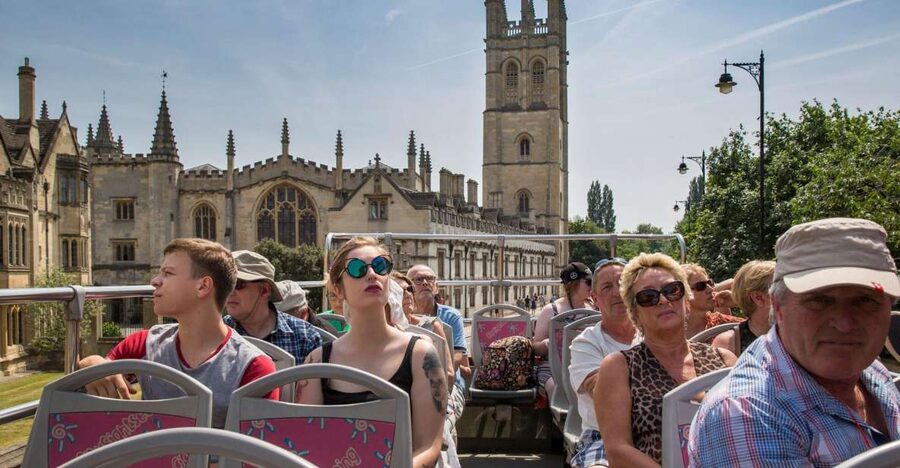Oxford: City Sightseeing Hop-On Hop-Off Bus Tour - Christ Church and Oxfords famous central sights