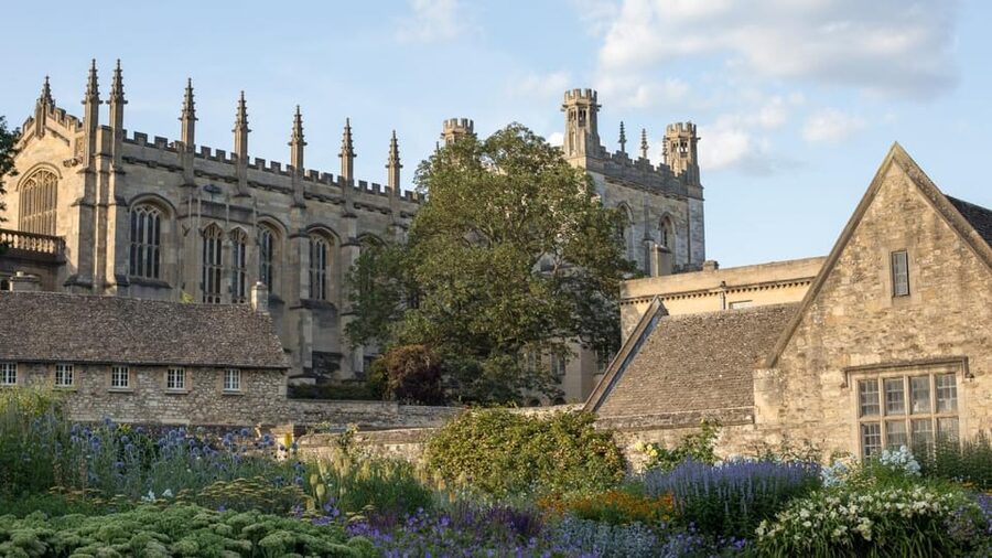 Oxford: City Tour & Exploration Game - How the Go Quest app changes the experience