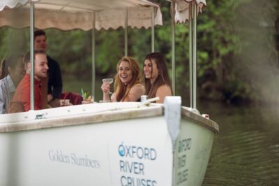 Evening Sightseeing River Cruise with a Cocktail