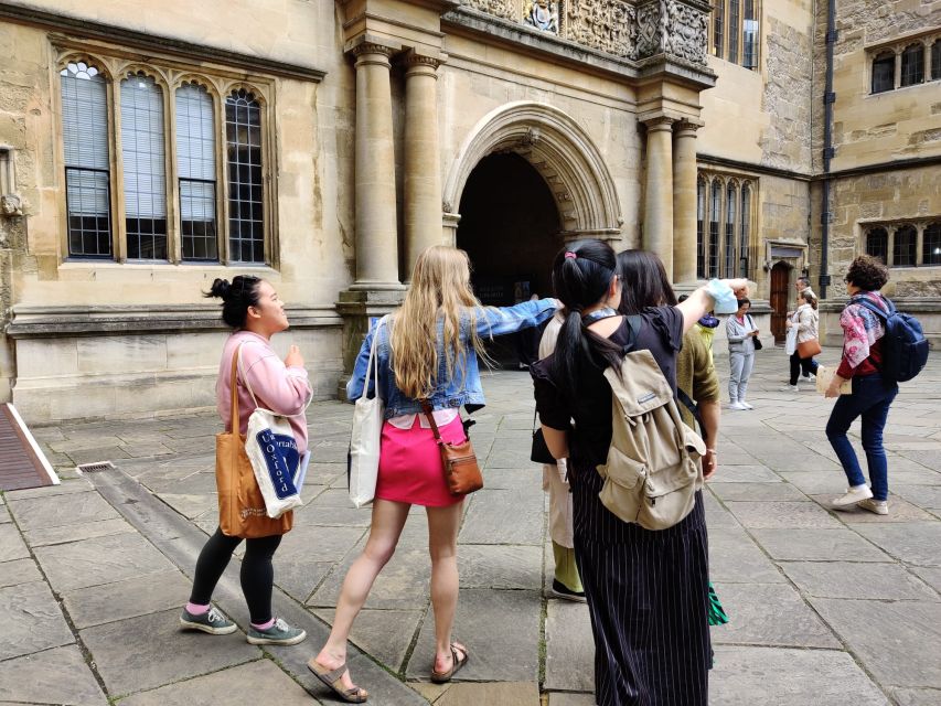 Oxford: History of Medicine Tour - by Uncomfortable Oxford™ - The Kings Arms Pub and medicine in everyday life