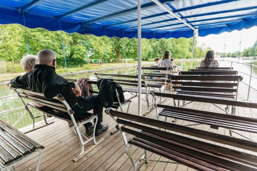 Oxford: River Thames Sightseeing Cruise - Tips for getting the best seat and timing