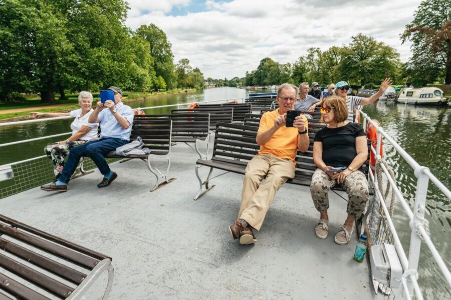Oxford: River Thames Sightseeing Cruise - Commentary from skippers Brian, James, and the crew