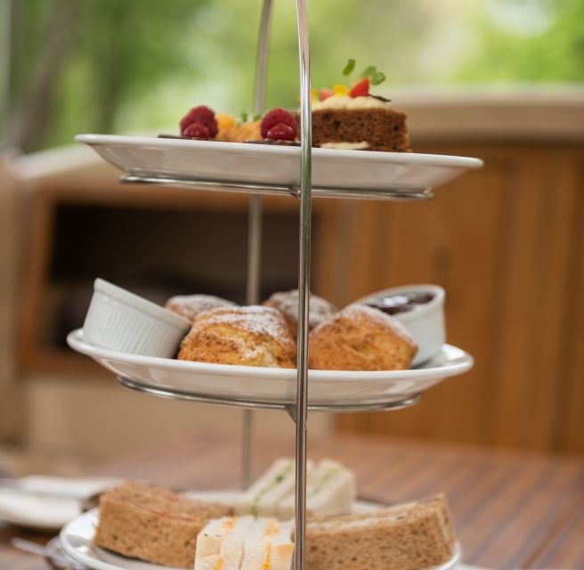 Oxford: Sightseeing River Cruise with Afternoon Tea - Key points to know before you book