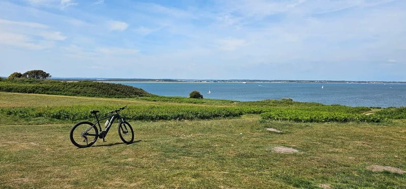 Poole: Old Harry Rocks and Corfé Castle Guided E-bike Tour - Key points at a glance