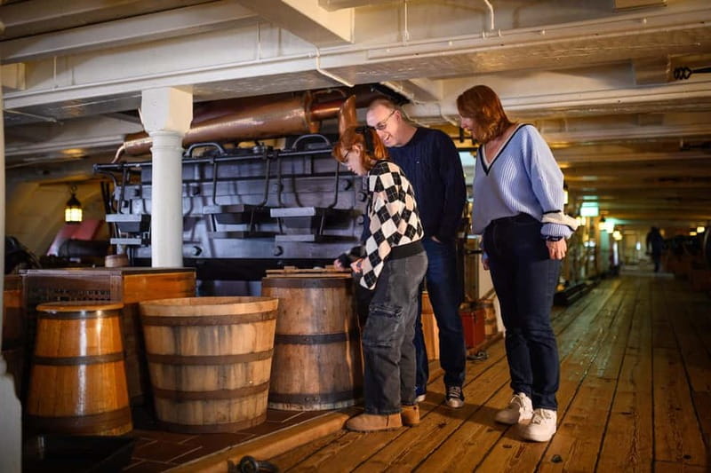 Portsmouth: HMS Victory Admission Ticket - Why HMS Victory feels different from a museum display
