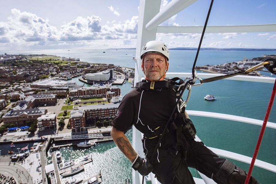 Portsmouth: Spinnaker Tower Abseiling Experience - Reception, Training, and the First Harness Check