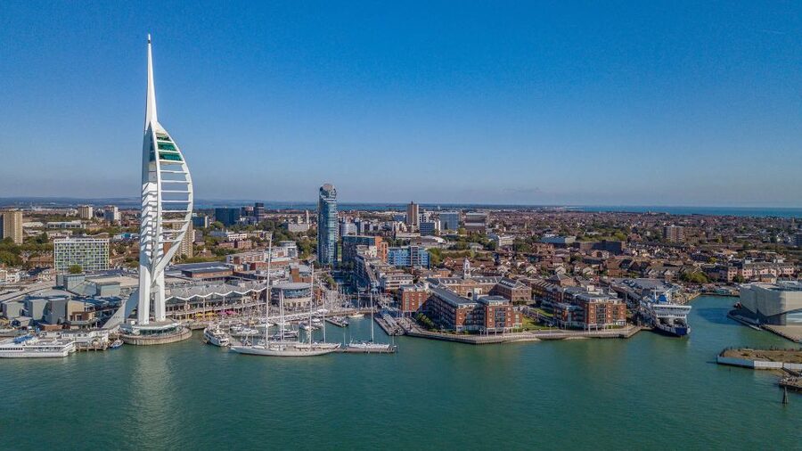 Portsmouth: Spinnaker Tower Ticket - Weather, crowds, and what can affect the experience