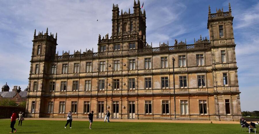 Private Downton Abbey Day Tour, including Pub Lunch - Timing, transport, and practical planning