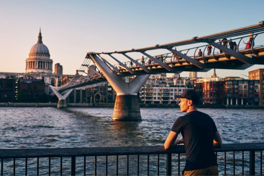 Private Full Day Tour – Fast Track Tower of London and Lunch - London Bridge and the City’s layered architecture