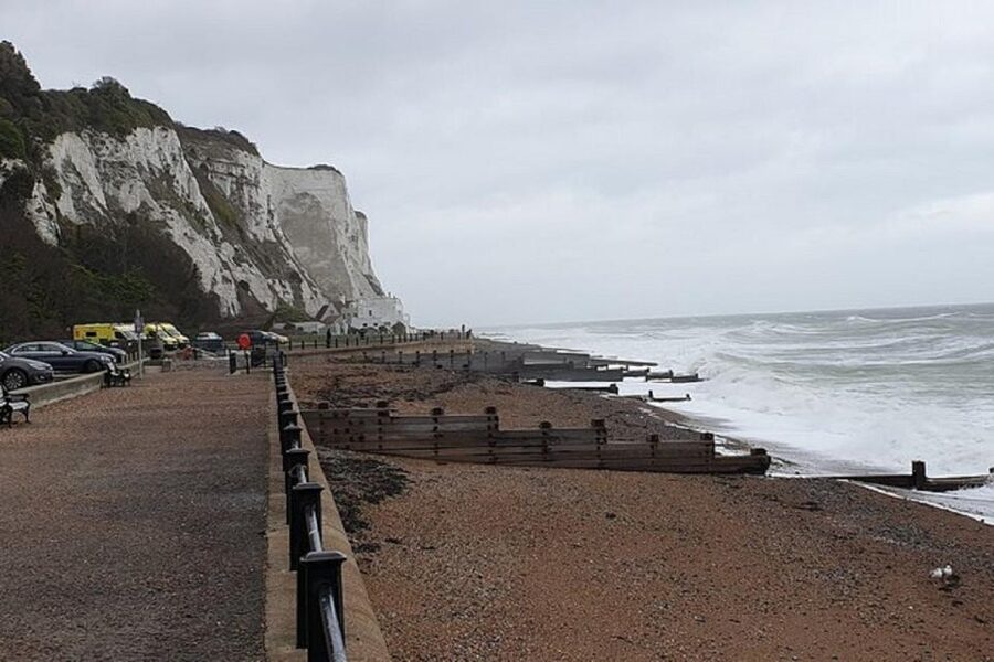 Private tours to Leeds Castle, Canterbury, White Cliffs - The White Cliffs of Dover: Two Hours by the Coast