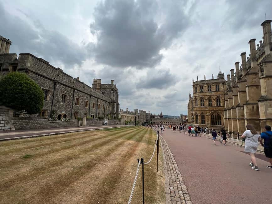 Private trip to Windsor Castle and Stonehenge - Two of England’s biggest sights in one day