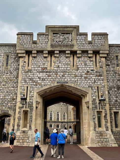Private trip to Windsor Castle and Stonehenge - Why the order of the day matters