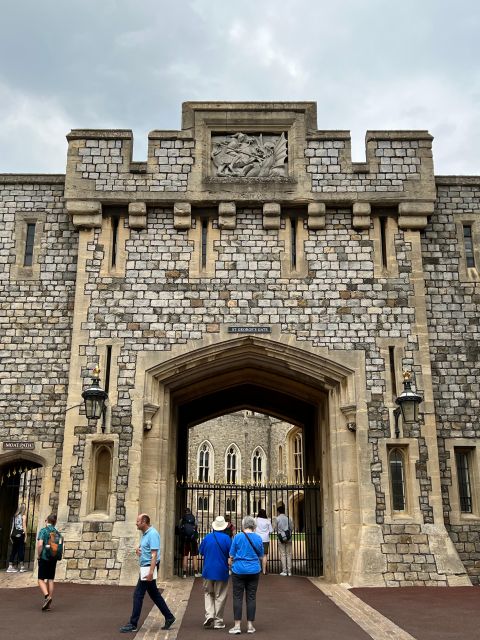 Private trip to Windsor Castle and Stonehenge - The main drawbacks to weigh