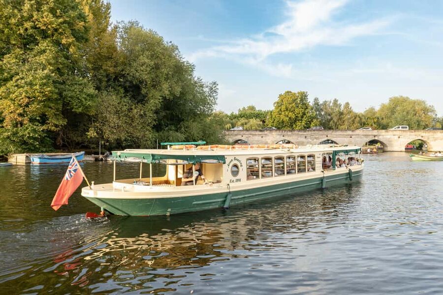 River Avon Gin Tasting Cruise - What the final Gin and Tonic adds
