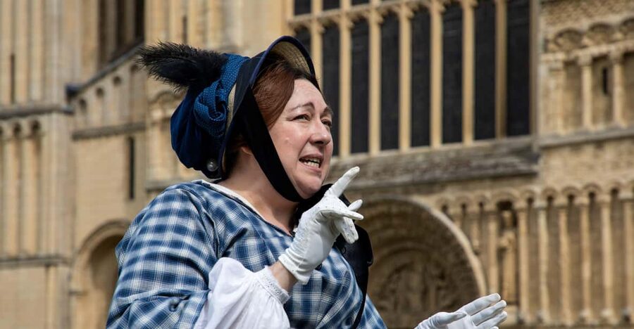 Rochester, Kent: Costumed Guided Tour - Practical comfort and access
