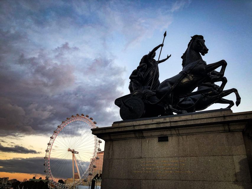 Royal London: from Saxons to Tudors & Stuarts Walking Tour - Starting at Trafalgar Square with the monarchy in view