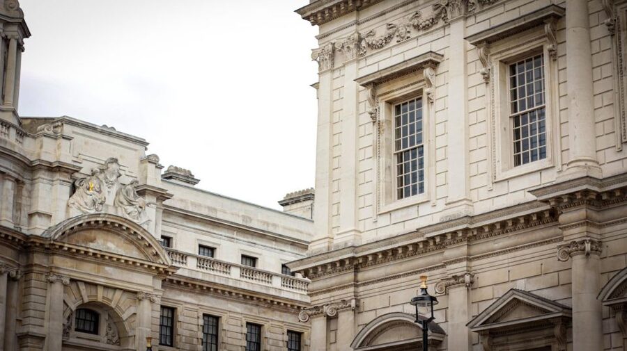 Royal London: from Saxons to Tudors & Stuarts Walking Tour - What $29 buys you in practical terms