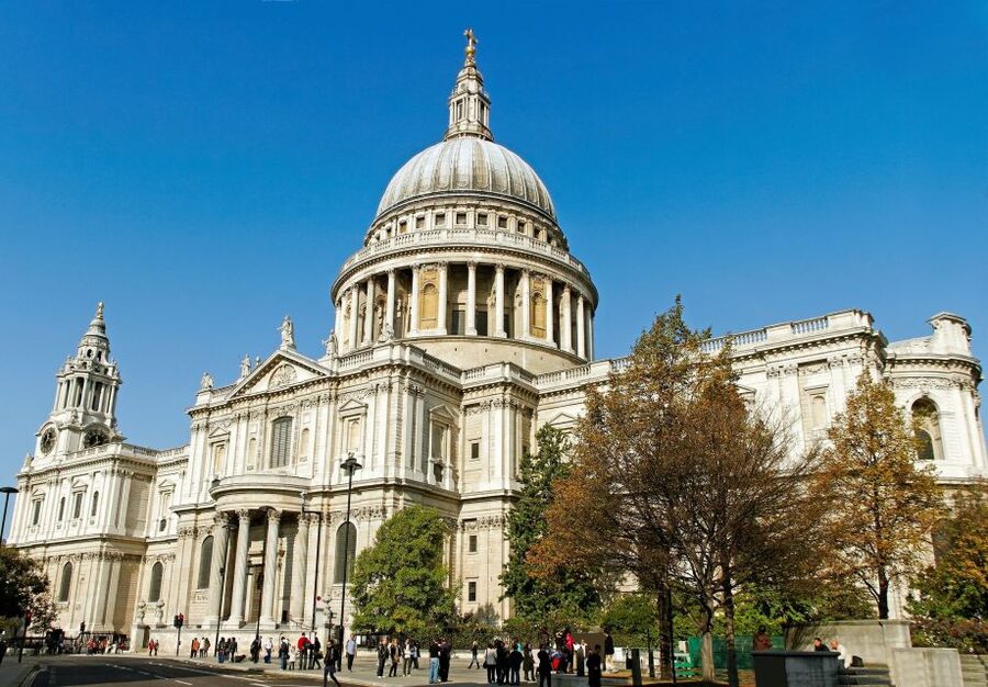 Royal London Tour incl Buckingham Palace & Changing of Guard - Buckingham Palace is the main event