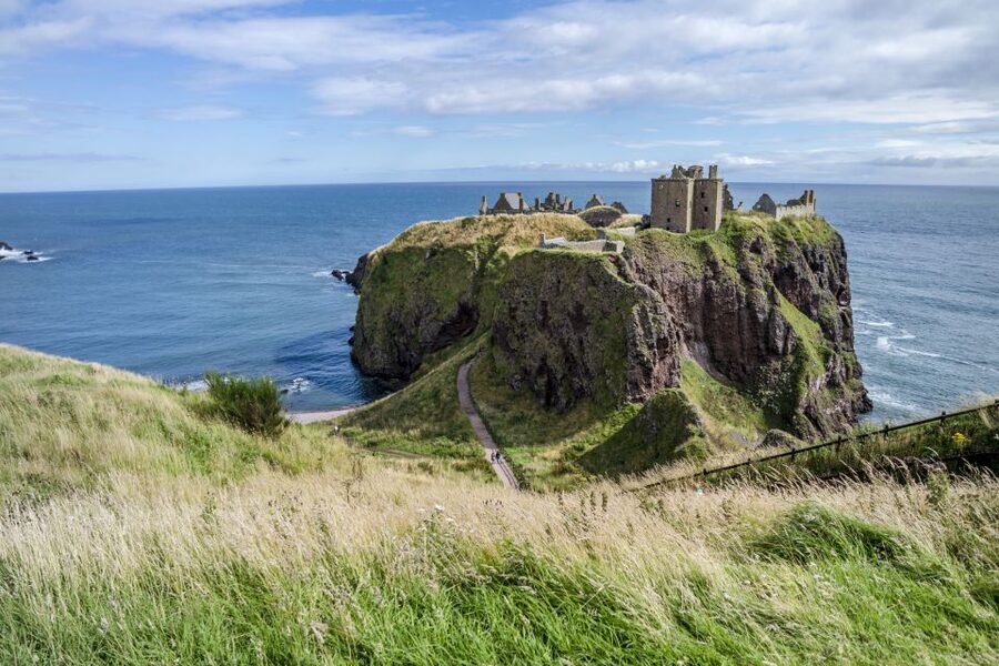 Scottish Highlands 4-Day Castle Tour From Edinburgh - Day 2: Castle Fraser, Ballater, and Crathes Castle