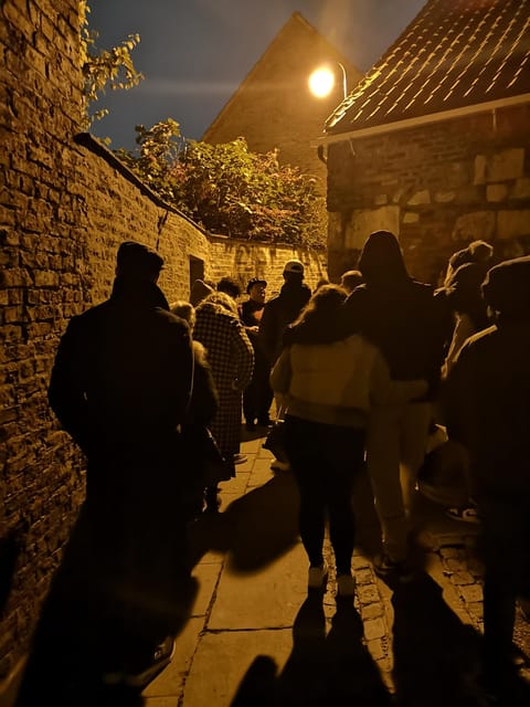 Shadows of York: Ghost Walk and Horrible History. - A ghost walk with more history than gimmicks