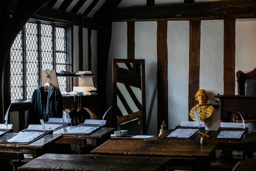 Shakespeare's Schoolroom and Guildhall Entrance Tickets - How the one-hour visit fits your day