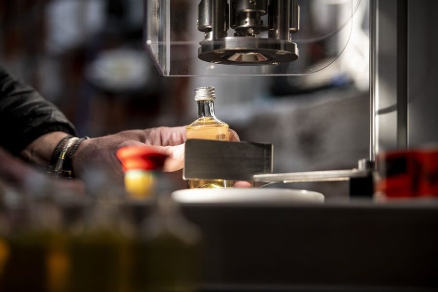Sheffield: Gin Distillery Tasting Visit with Guided Tour - The opening G&T sets an easy pace