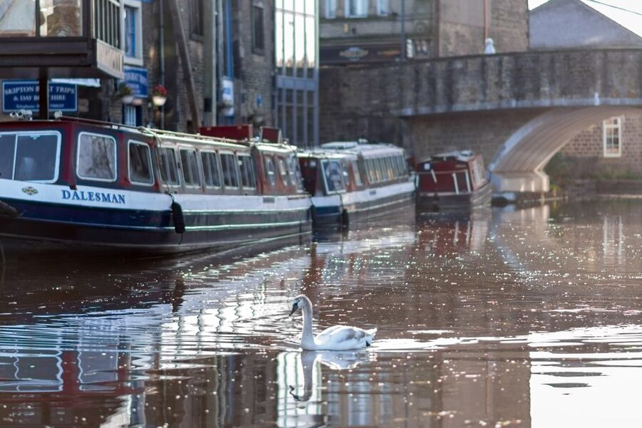 Skipton: 1-Hour Canal Cruise - Dave Spikey’s commentary makes the difference