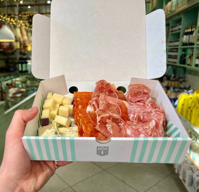 Soho London: Secret Evening Food Tour - Bao buns and Chinatown’s crowded lanes