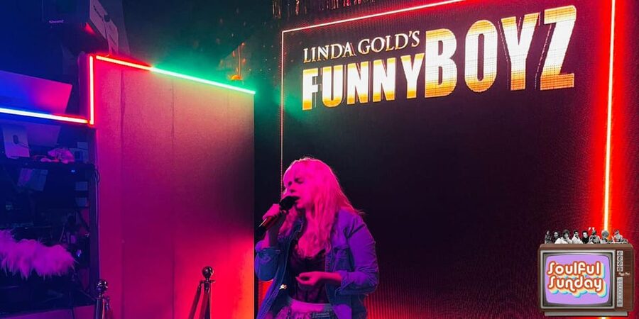 Soulful Sunday Roast Dinner with Drag Queens - How Group Size Changes the Mood