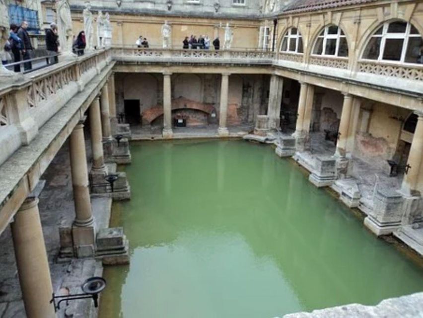 Southampton Port to London via Stonehenge,Lacock & Bath - A 12-hour route from ship to city