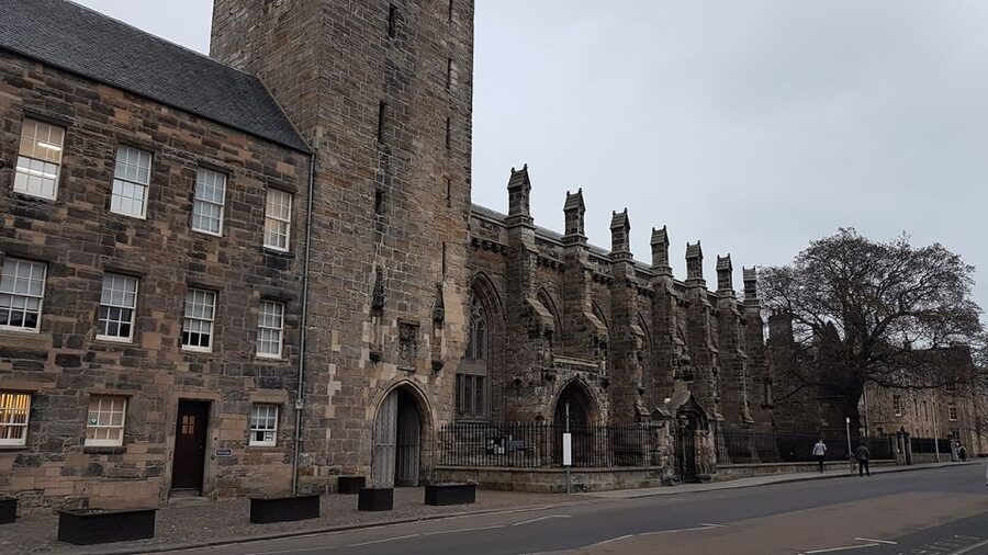 St Andrews: 90-Minute Historical Walking Tour - Who should book this tour?