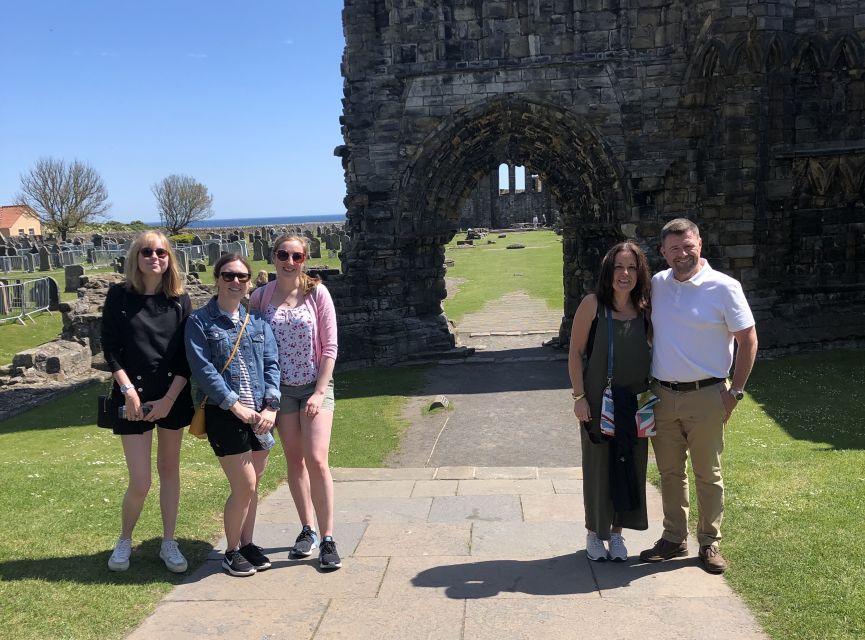 St Andrews: Private Guided Walking Tour for Future Students - Why a student-led walk makes sense