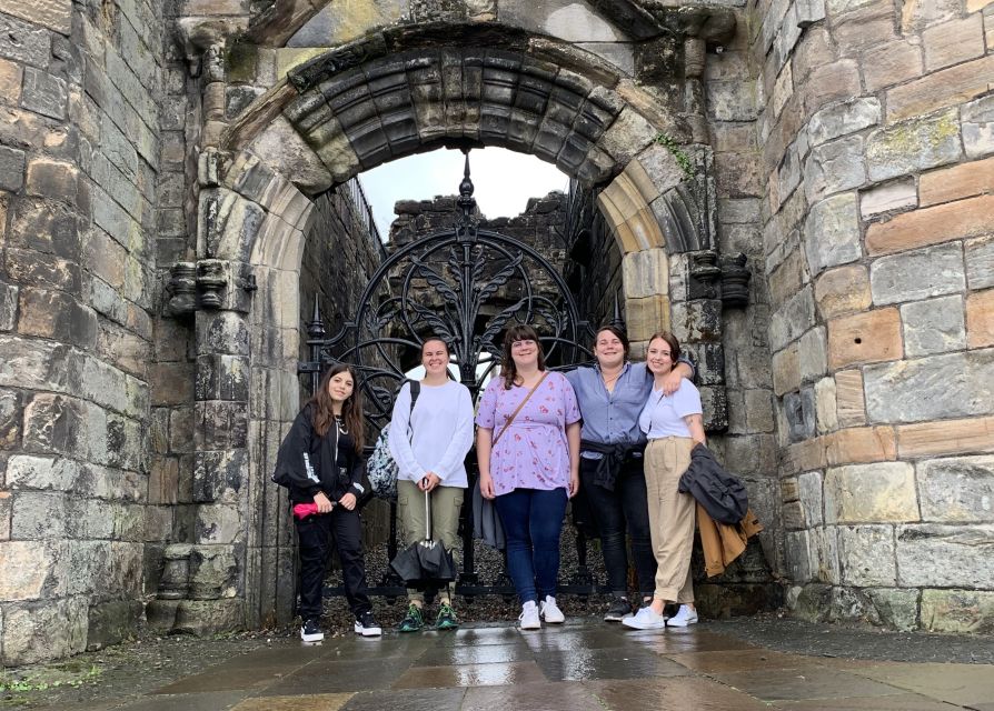Stirling: Private Old Town & Castle Walking Tour - Key points at a glance