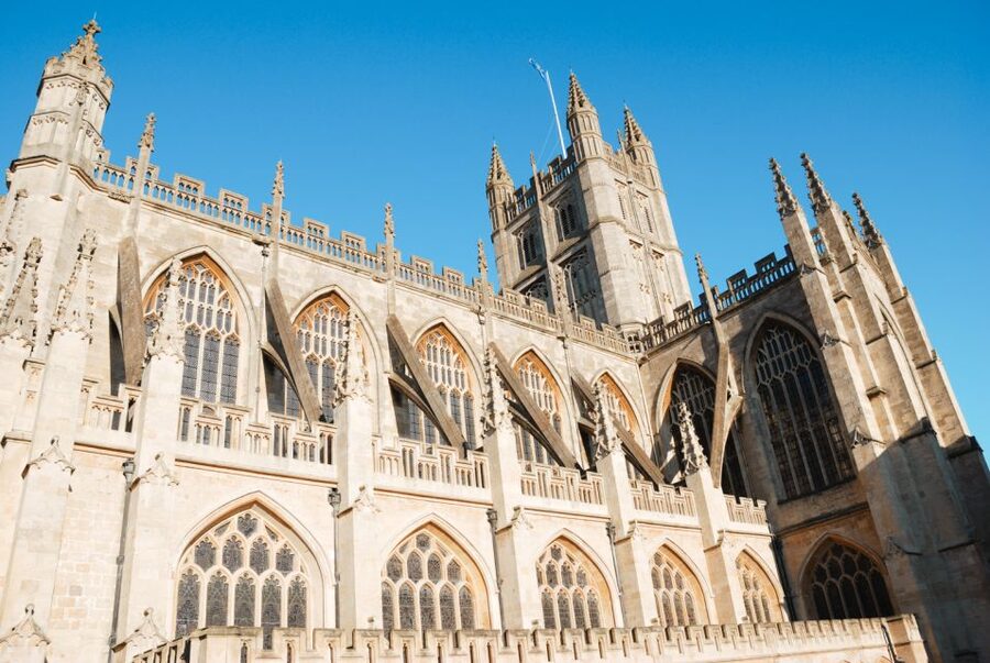 Stonehenge & Bath: Full-Day Coach Tour from London - The road from Stonehenge to Bath