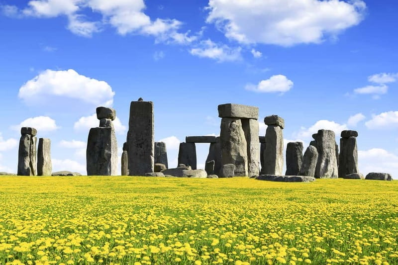 Stonehenge, Bath, Windsor and Roman Baths London Day Tours - Stonehenge and the mystery of the stones
