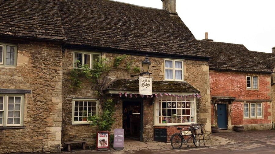 Stonehenge , Lacock , Roman Baths: Private Tour - Should you book Stonehenge, Lacock, and Bath?