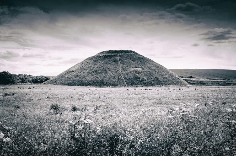 Stonehenge, Salisbury & Wiltshire Road Trip Travel Guide - FAQ