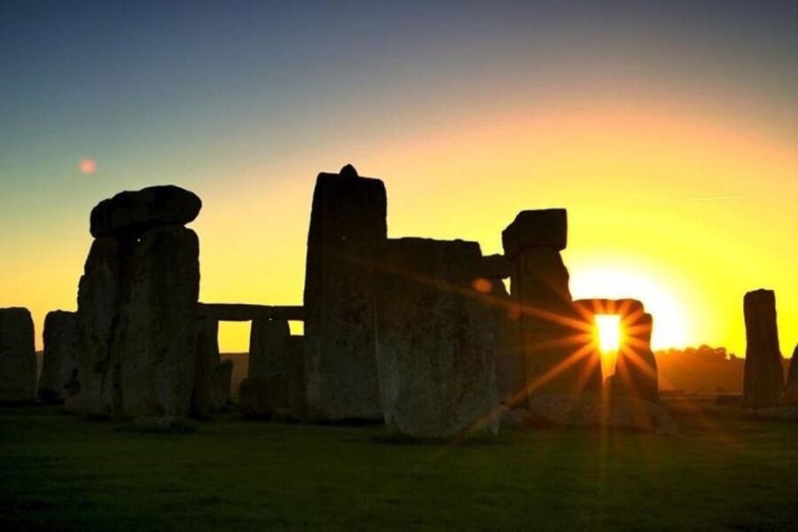 Stonehenge Special Access - Evening Tour from London - Practical ways to prepare